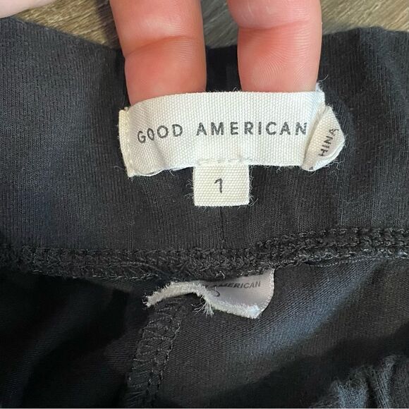 Good American Black Leggings - Size: 1 - Picture 2 of 8